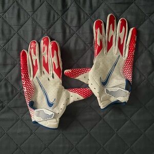 Nike vapor gloves